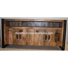 Mueble de metal industrial de madera